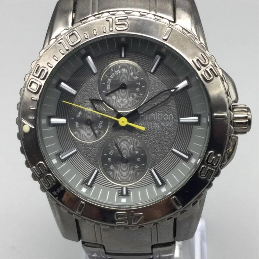 Armitron Mens Watch 42mm Gray Dial Stainless Bracelet 20/4729DS New Battery